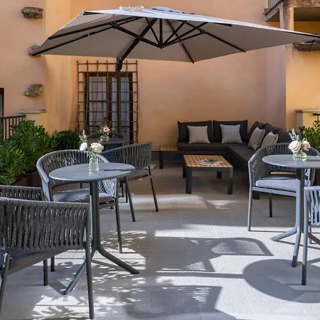 - Palazzo Signoria Luxury 9 Апартаменты *