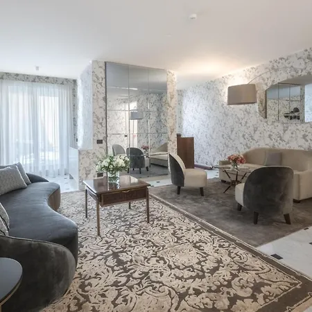 - Palazzo Signoria Luxury 9 * Флоренция