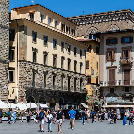 - Palazzo Signoria Luxury 9 Апартаменты *